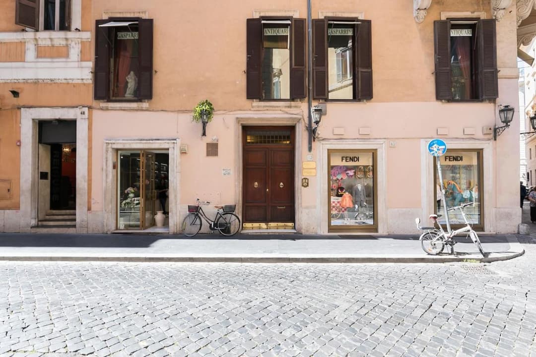 Suite Borghese 42 — photo 1 of 1