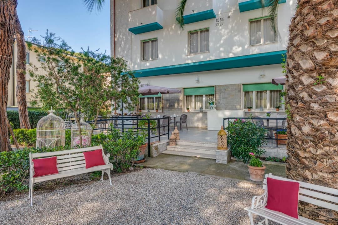Hotel Massimo — photo 1 of 132