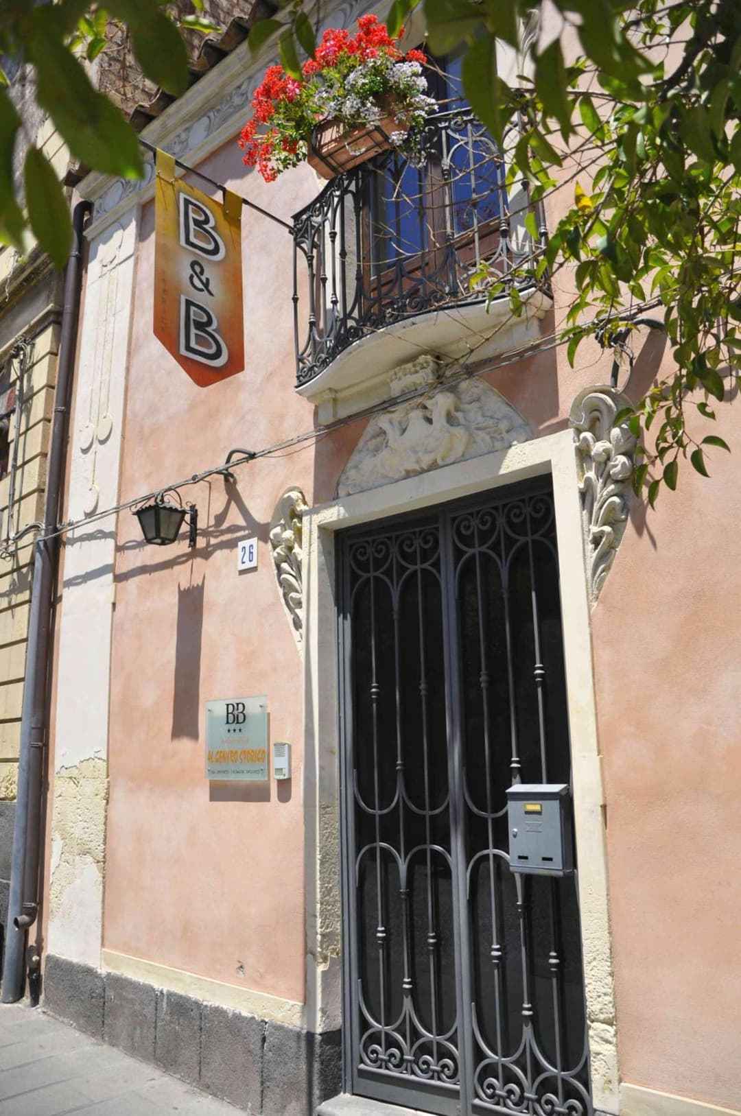 Casa al Centro Storico — photo 1 of 21