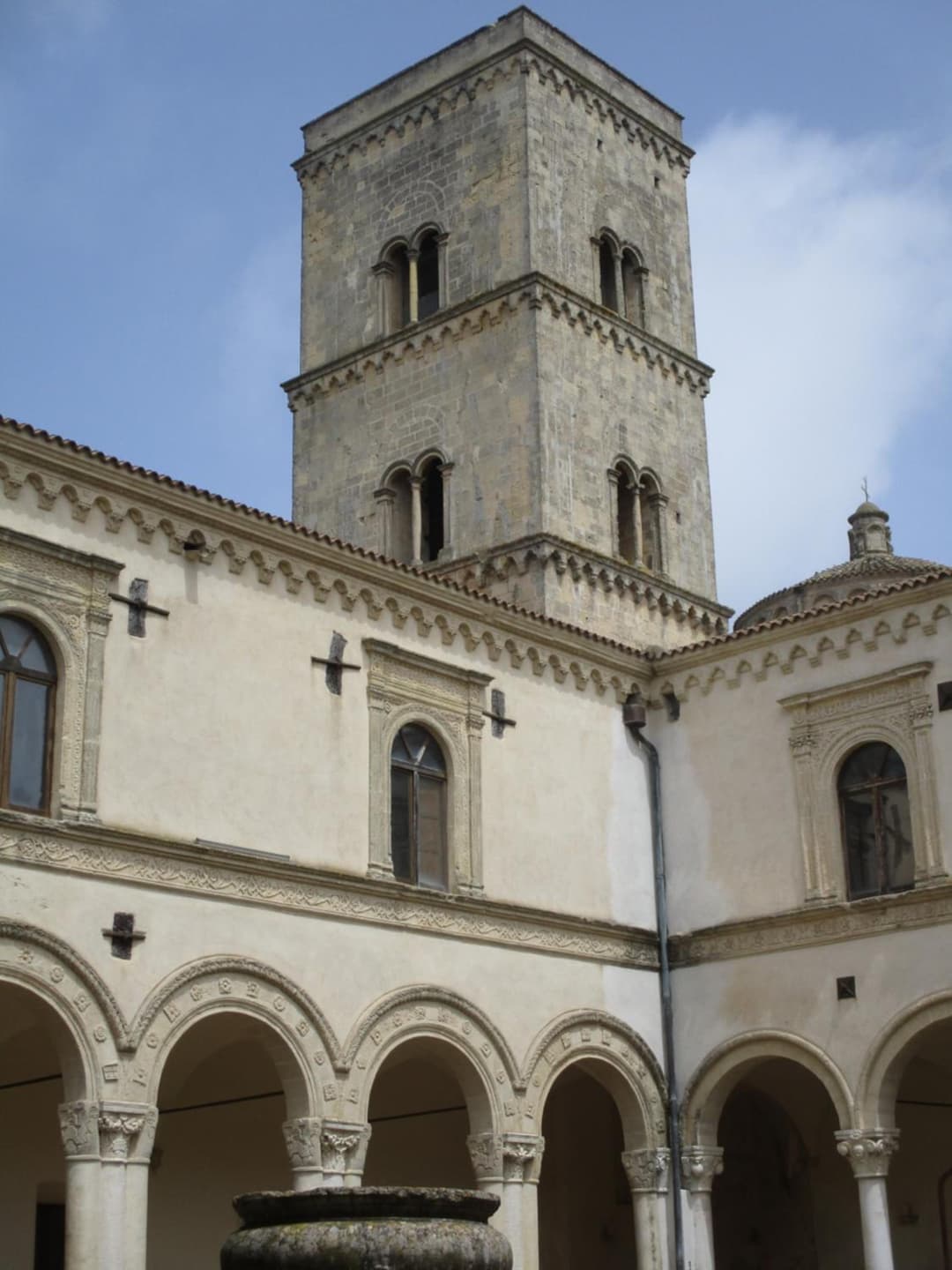Cavour17 — photo 1 of 1