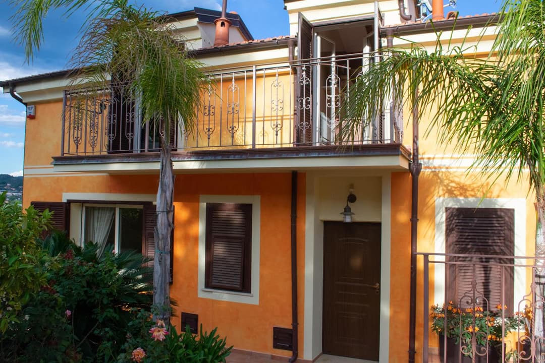 Villa Pineland — photo 1 of 81