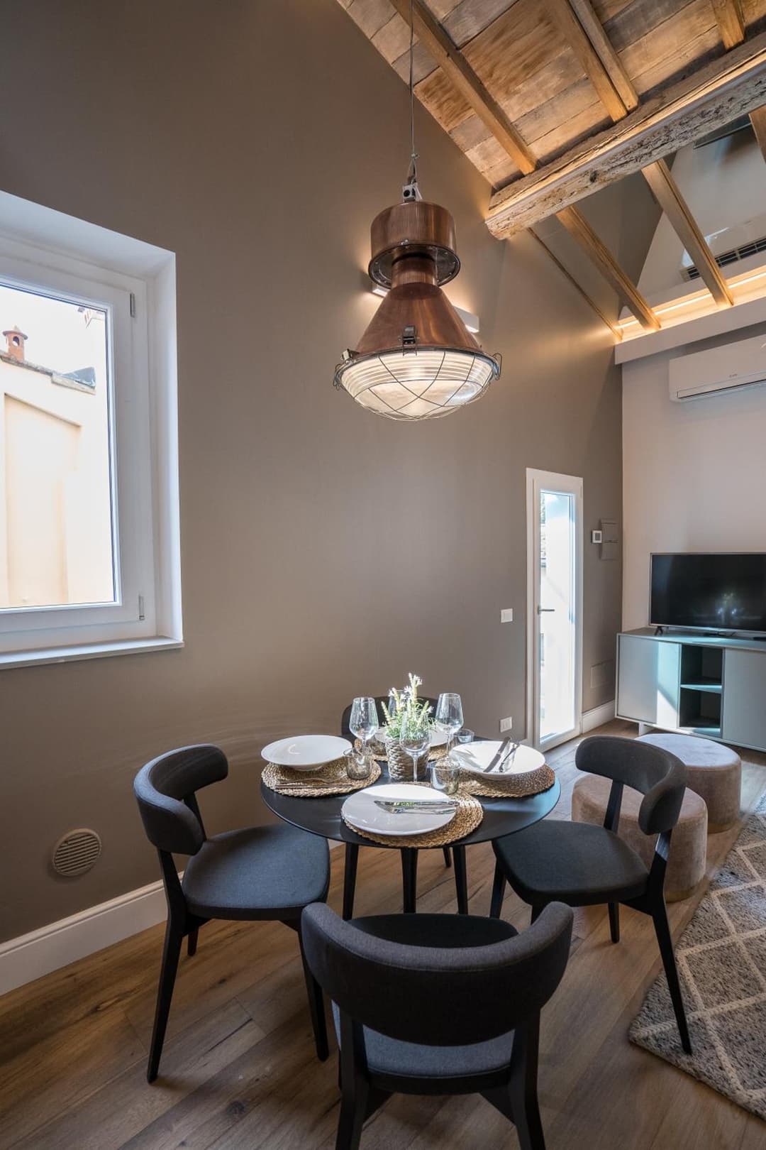 Olive Loft — photo 1 of 1