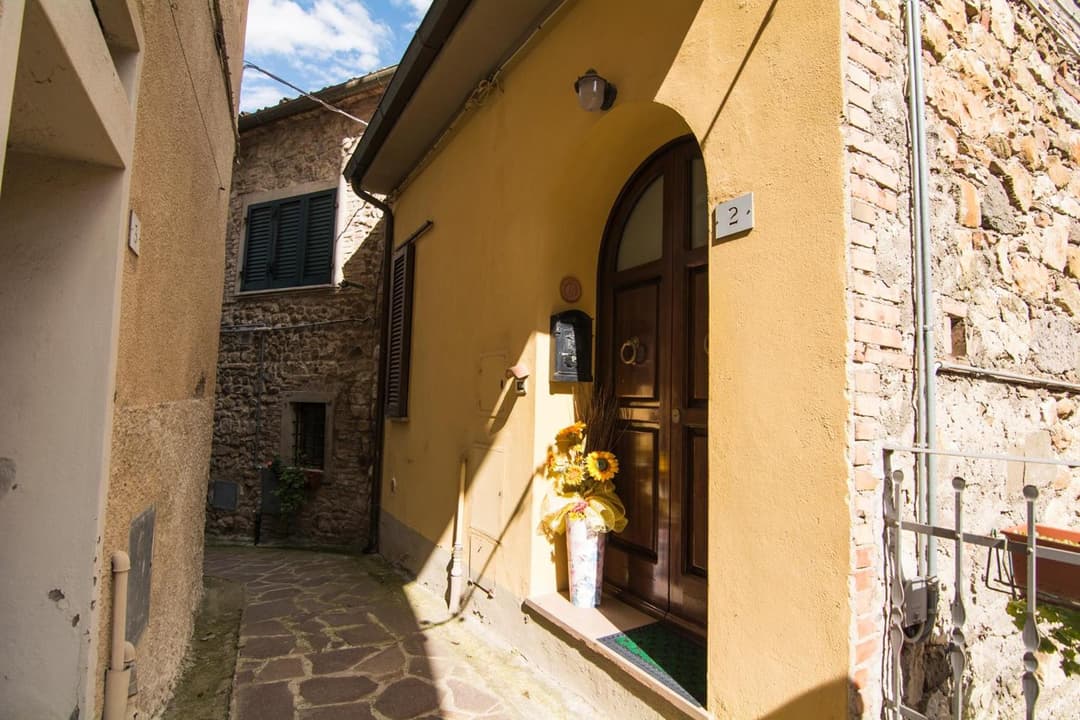 Tuscan retreat — photo 1 of 1