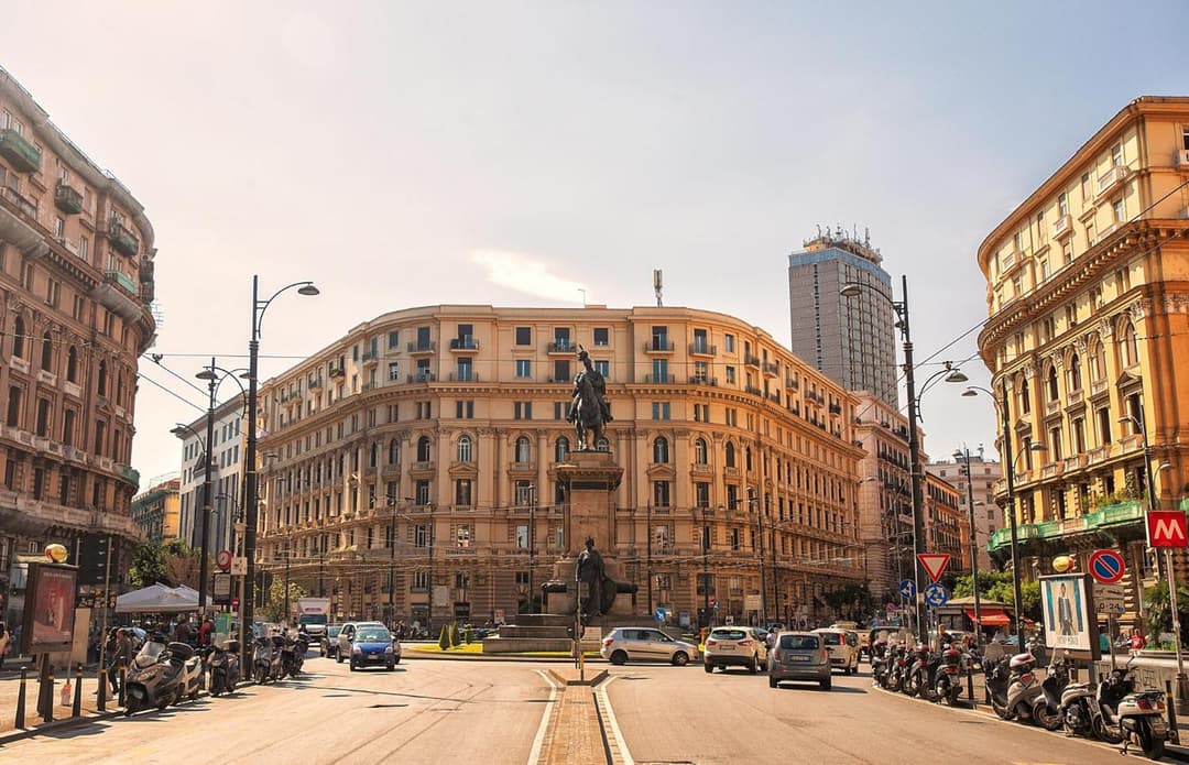Be Italian Flat Piazza Bovio 22 — photo 1 of 1
