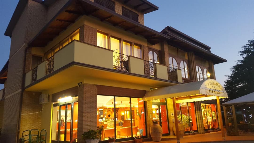 Hotel Duca Della Corgna — photo 1 of 135