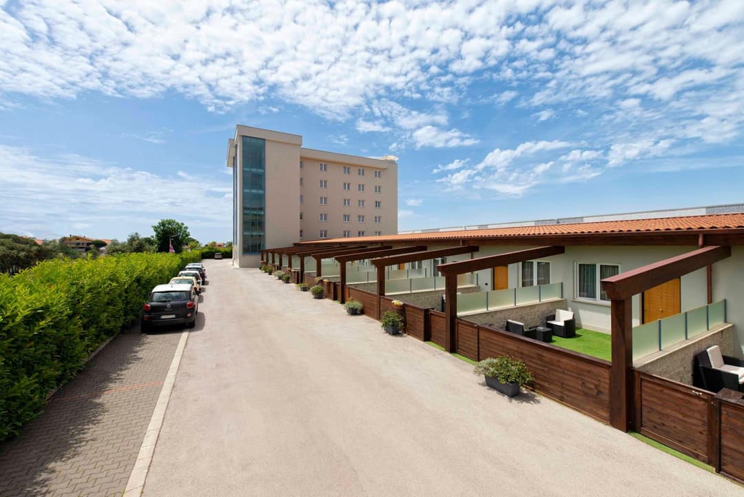 Simon Hotel — photo 1 of 1