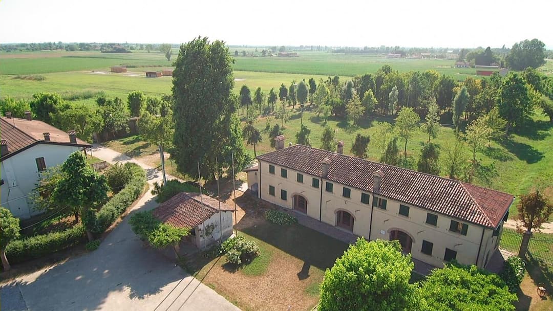 La Tenuta Va Oltre — photo 1 of 1
