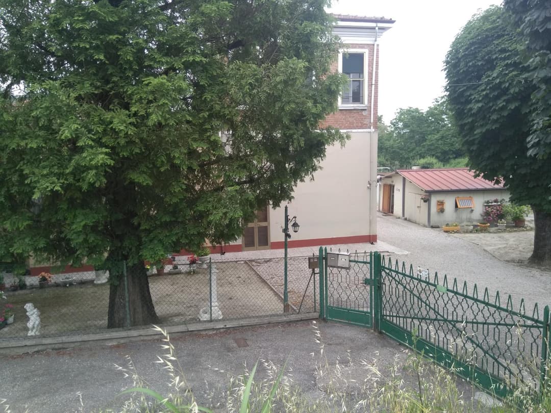 VILLA LILLI — photo 1 of 1