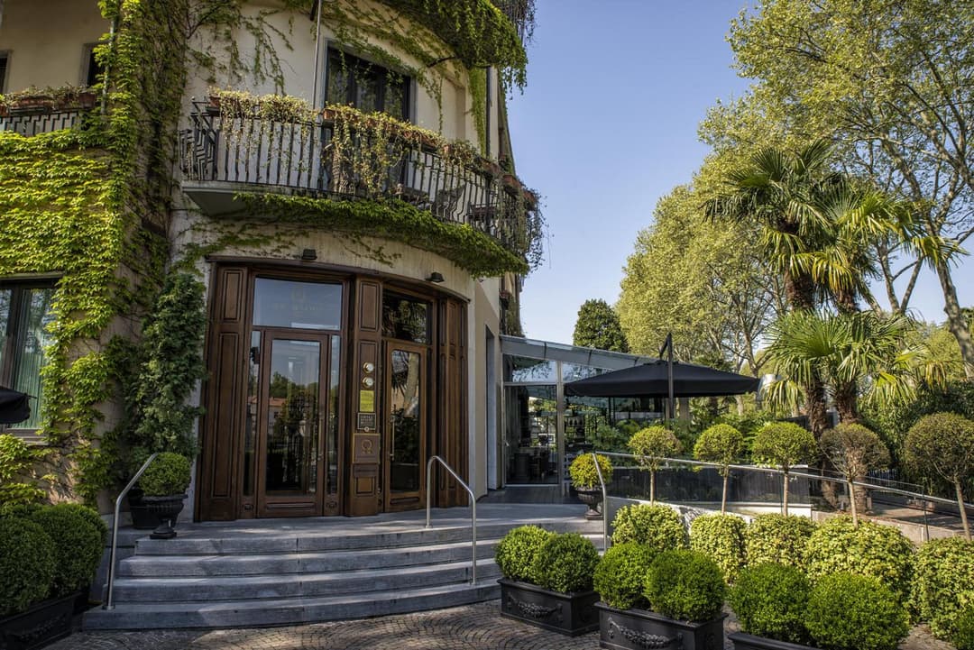 Hotel de la Ville Monza - Small Luxury Hotels of the World — photo 1 of 1