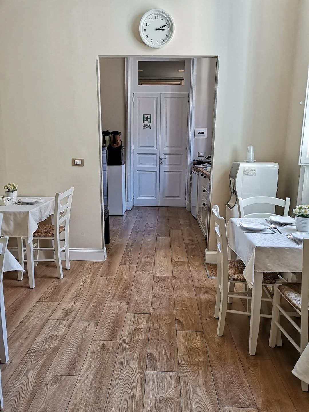 Opera Relais R&B — photo 1 of 1
