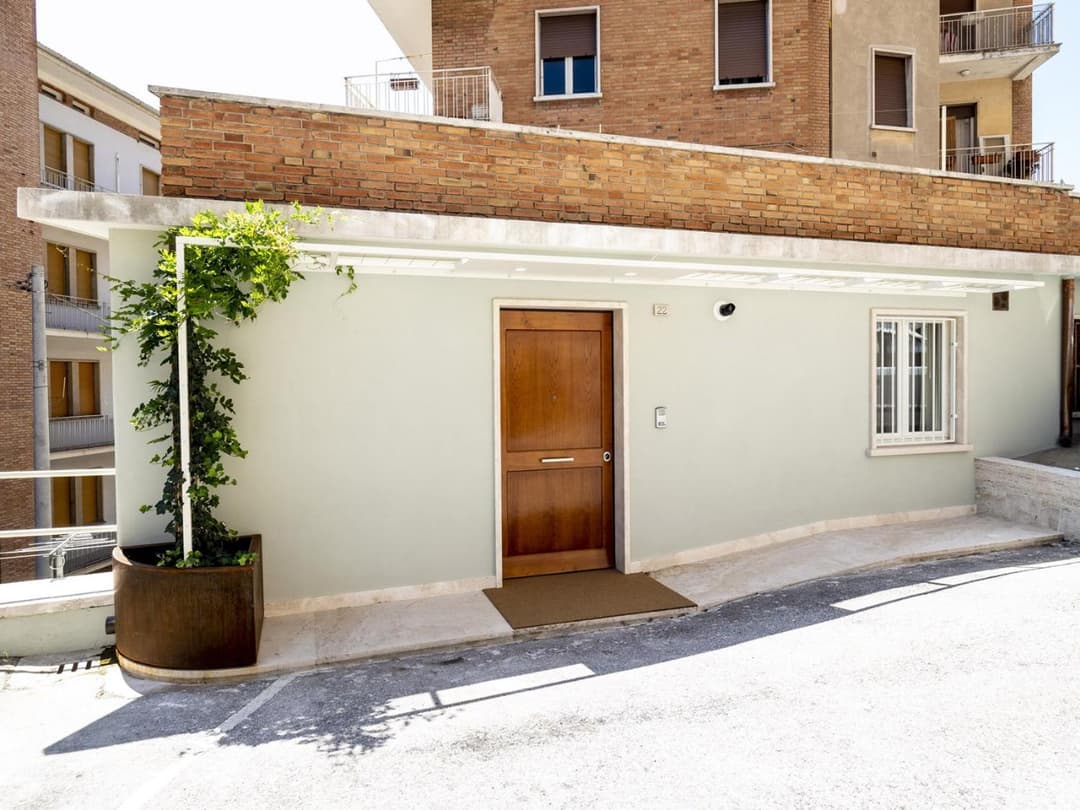Gallery House — photo 1 of 1