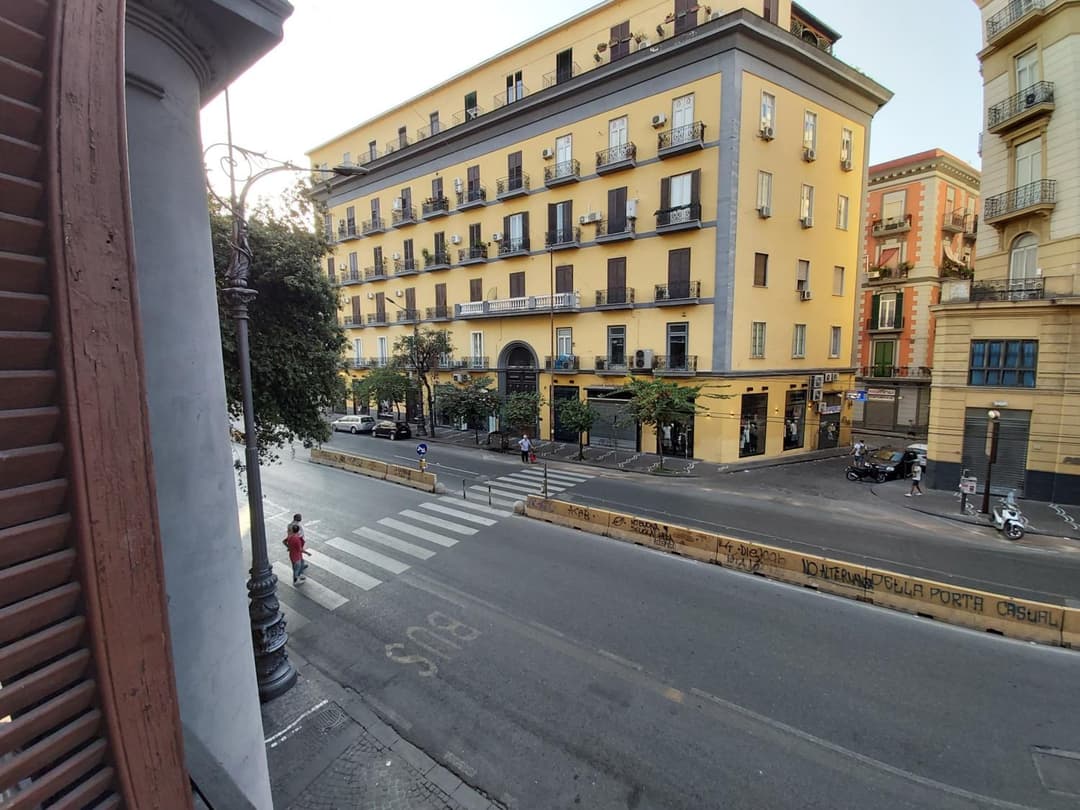 Dormire a Napoli Centro Holiday House Casa Vacanza — photo 1 of 1