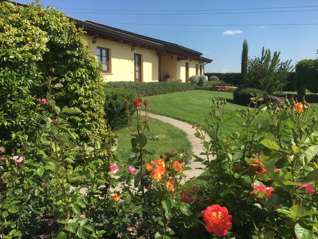 Agriturismo "Le Rondinelle" — photo 1 of 38