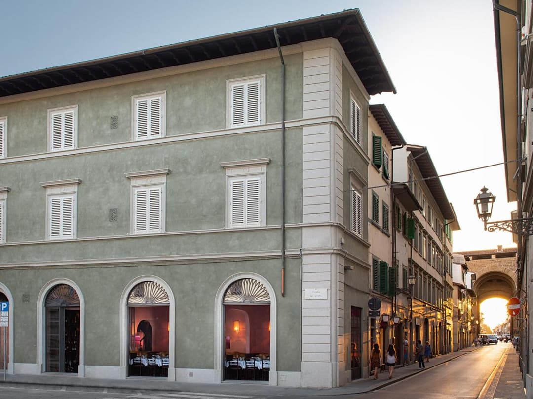 Oltrarno 1881 Apartments — photo 1 of 93