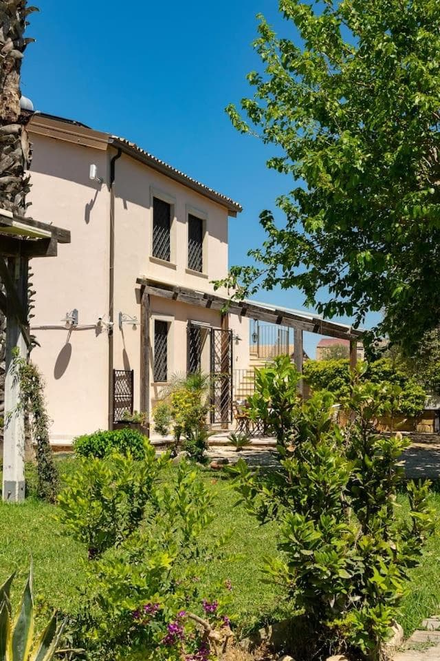 Country House il Gelso e l'Ulivo appartamento in villa l'Ulivo — photo 1 of 1