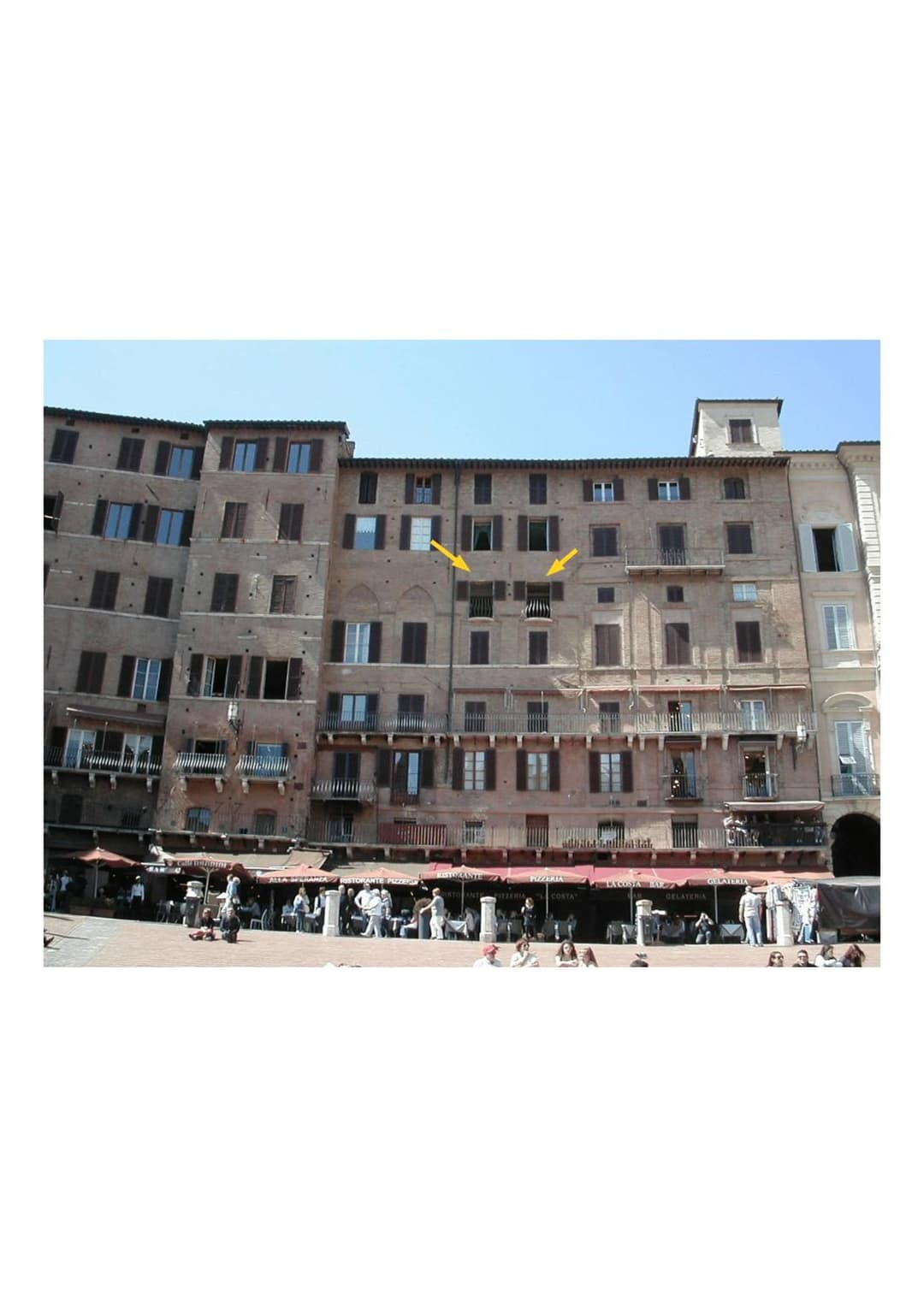 I Balconcini — photo 1 of 17