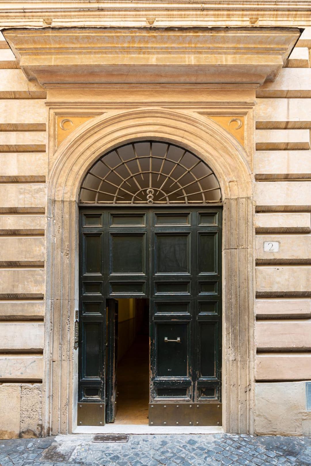 Pantheon Palazzo Nari — photo 1 of 1
