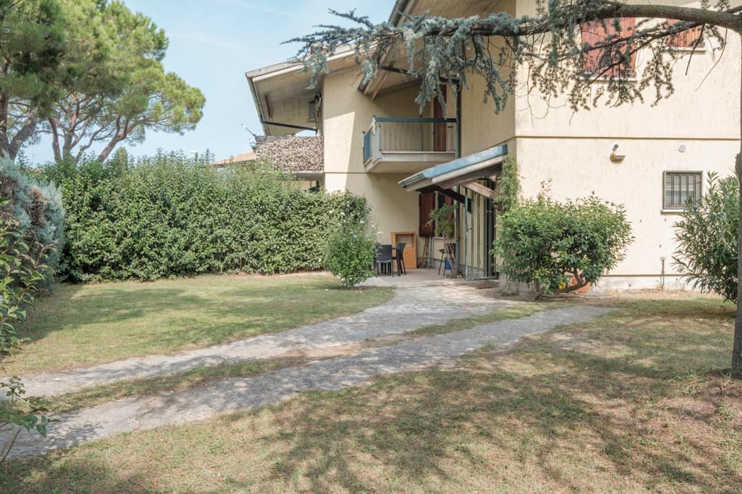 Villa Ida - 2 bedrooms apartment with private garden — photo 1 of 37