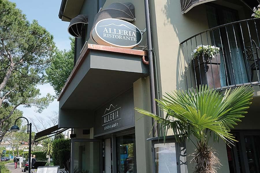 Hotel Aurora — photo 1 of 1