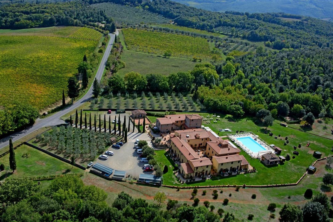 Hotel & Restaurant Casolare Le Terre Rosse — photo 1 of 51