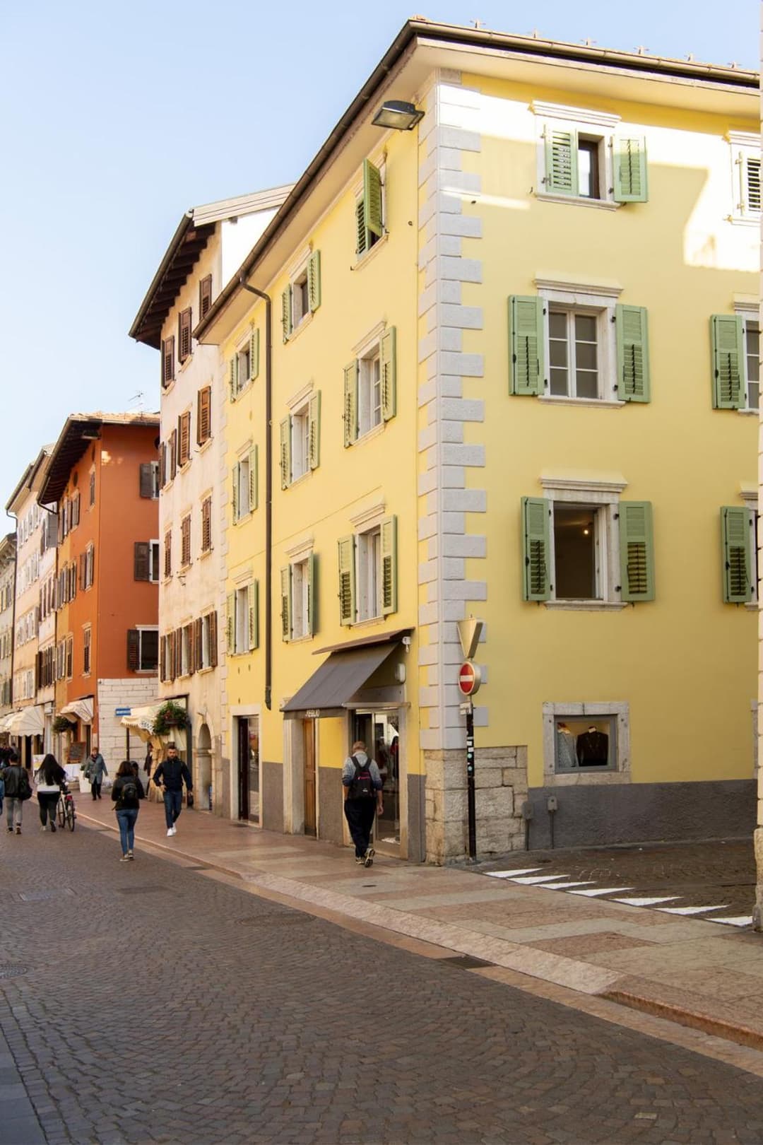 YUGOGO MAZZINI 41 Trento Centro — photo 1 of 24