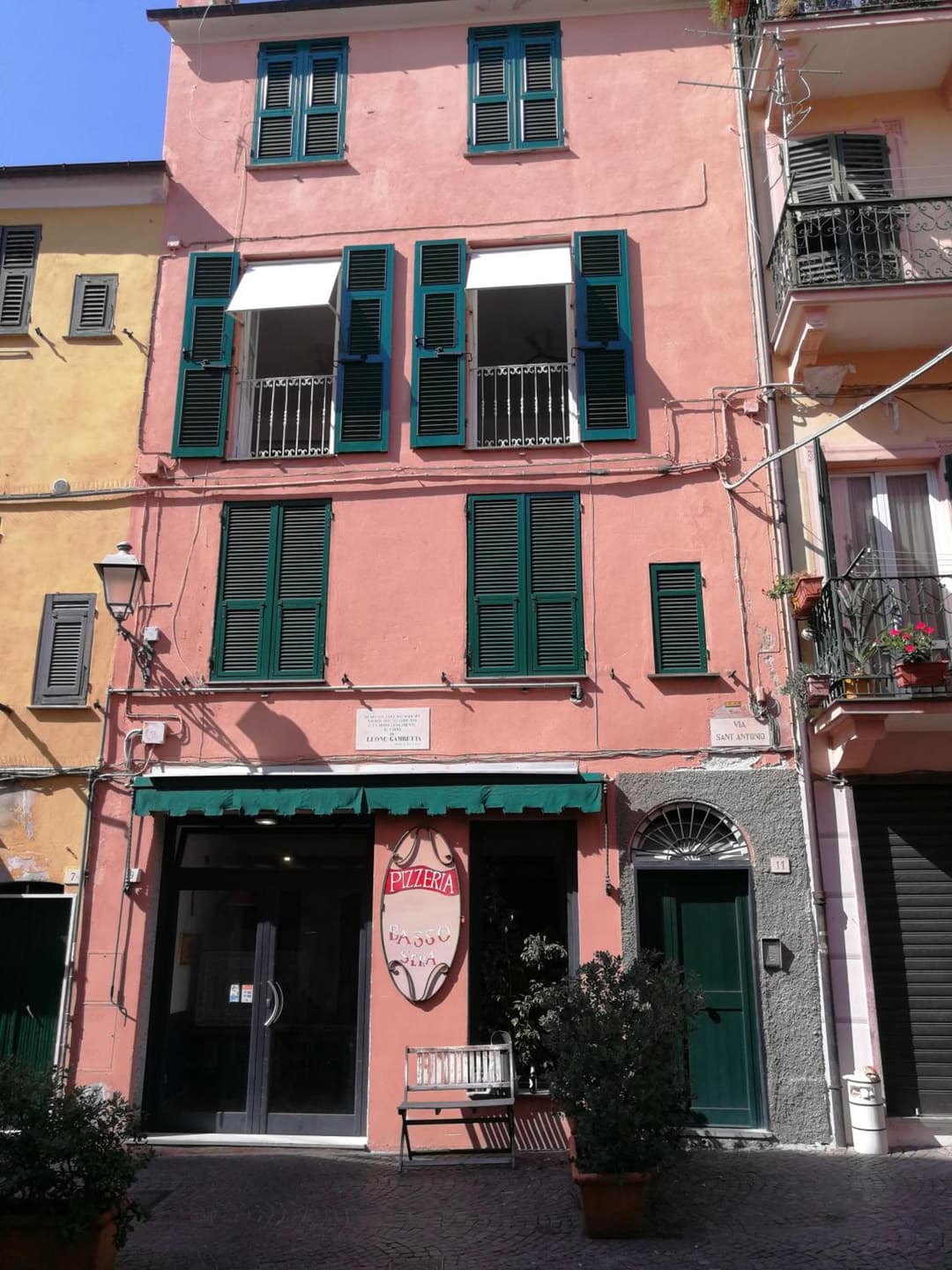 Celle mare con posto auto coperto — photo 1 of 21