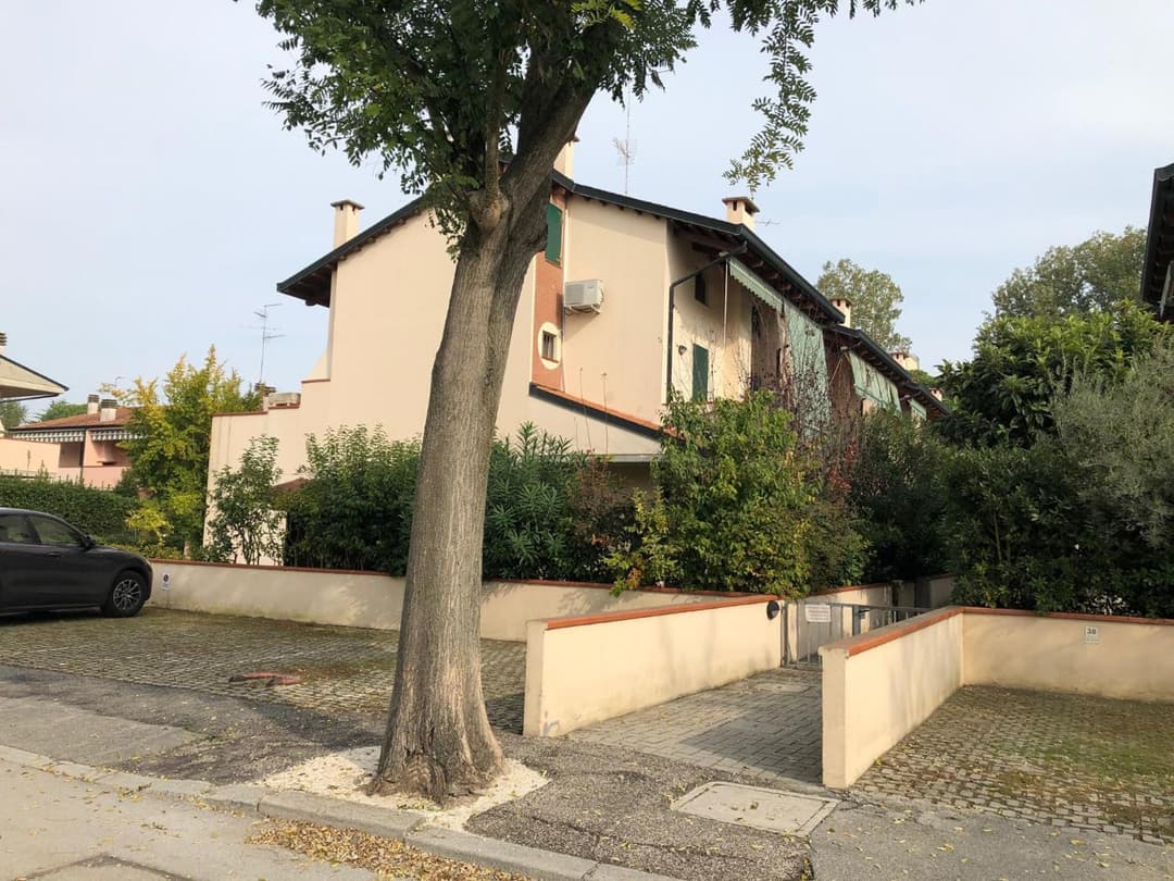 Appartamento curato con giardino — photo 1 of 17