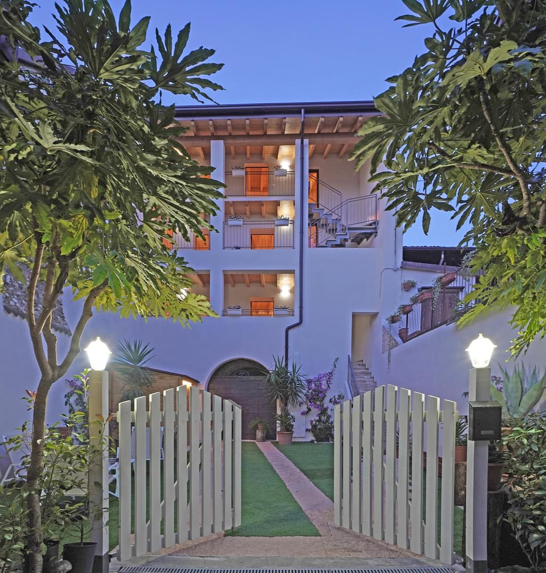 Apartments Villa Bougainville — photo 1 of 59