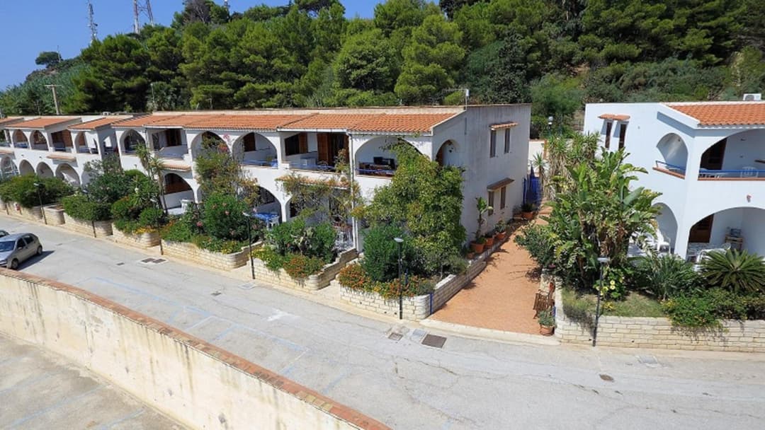 Sea Front Apartment 4 beds with balcony 250 meters from the beach — photo 1 of 1