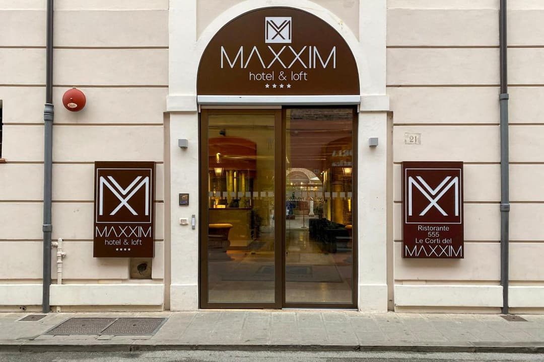 Maxxim Hotel & Loft — photo 1 of 1