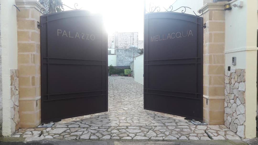 Palazzo Mellacqua — photo 1 of 99
