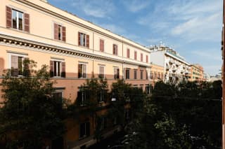 PennyLane Rome Apartment