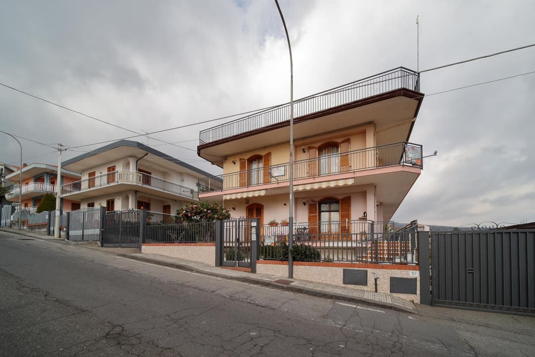 B&B Le Tre rose dell'Etna — photo 1 of 1