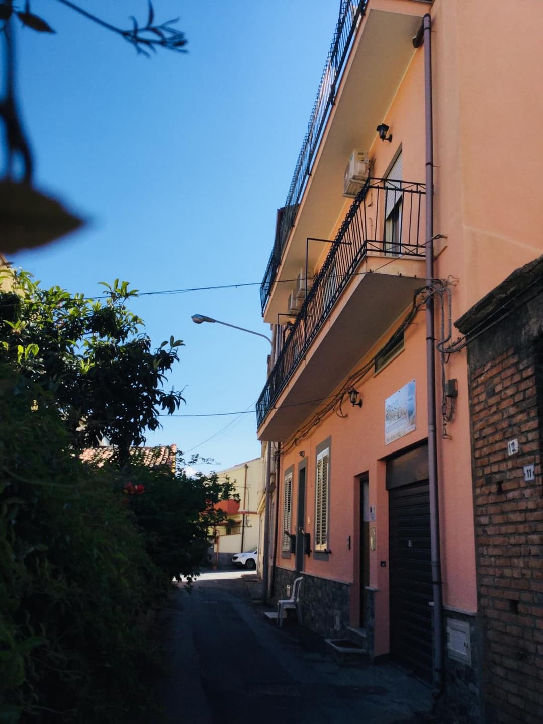 b & b Jasmine — photo 1 of 1