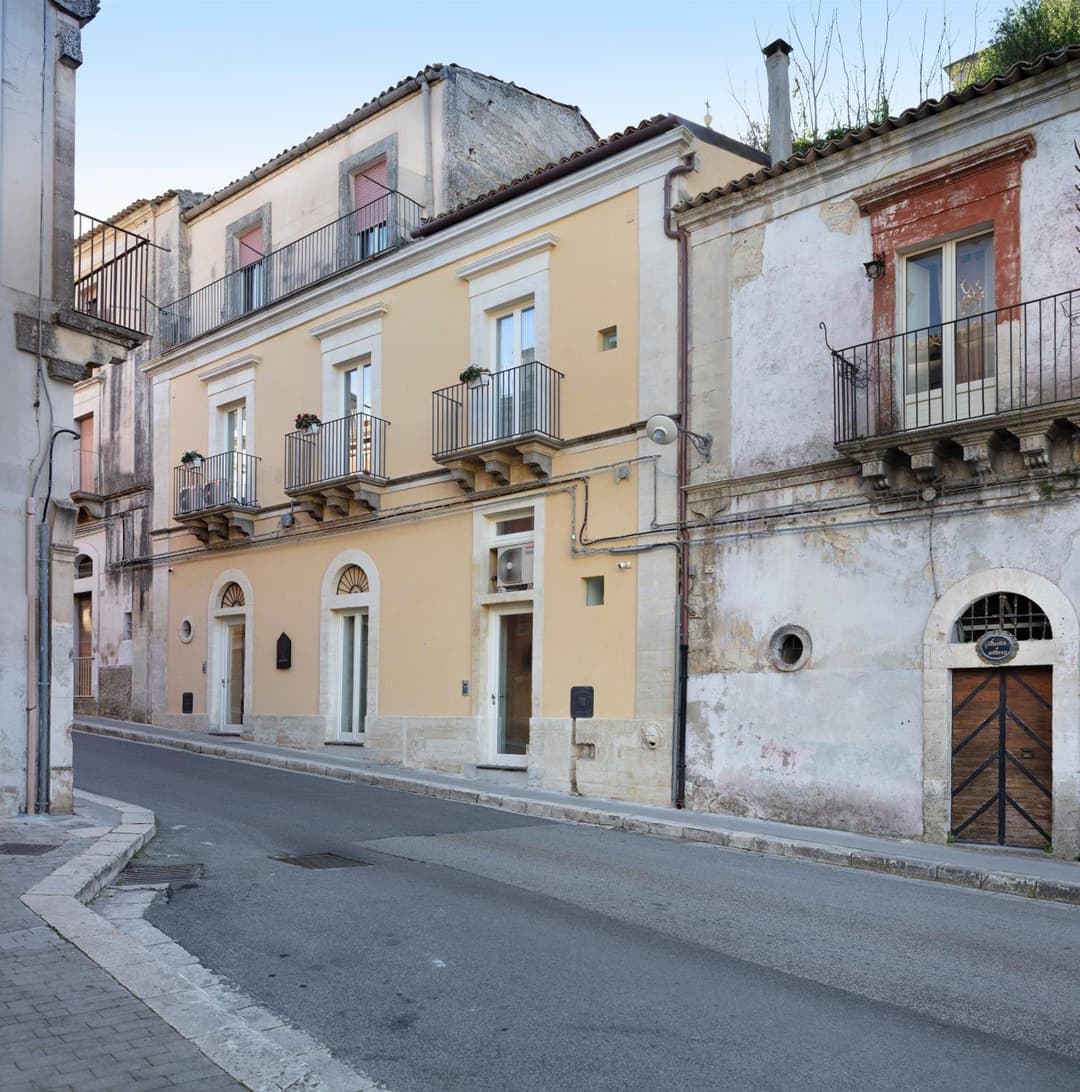 Ad Maiora - Design Rooms — photo 1 of 1