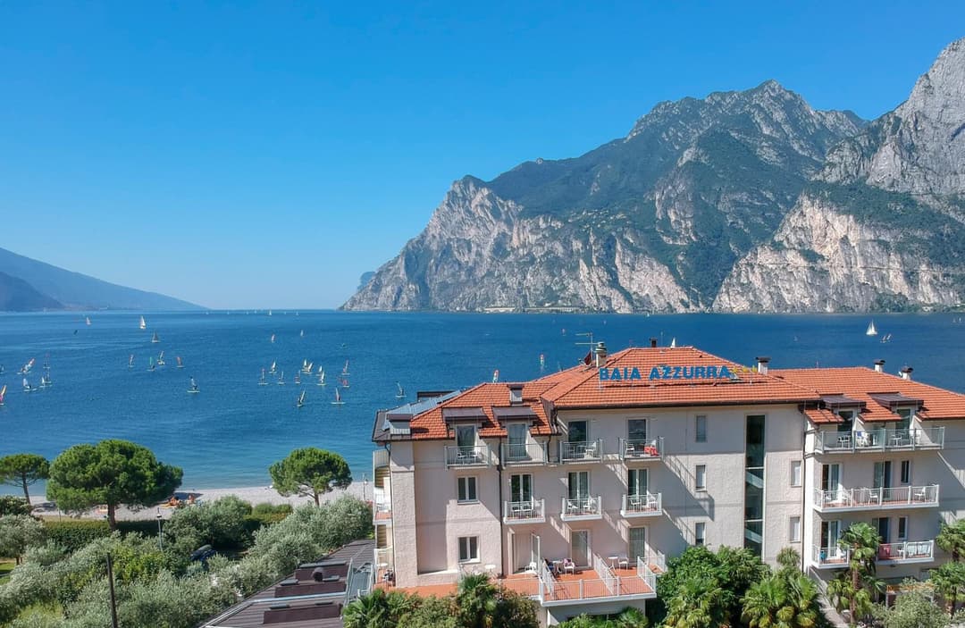 Hotel Baia Azzurra - Lake Front — photo 1 of 166