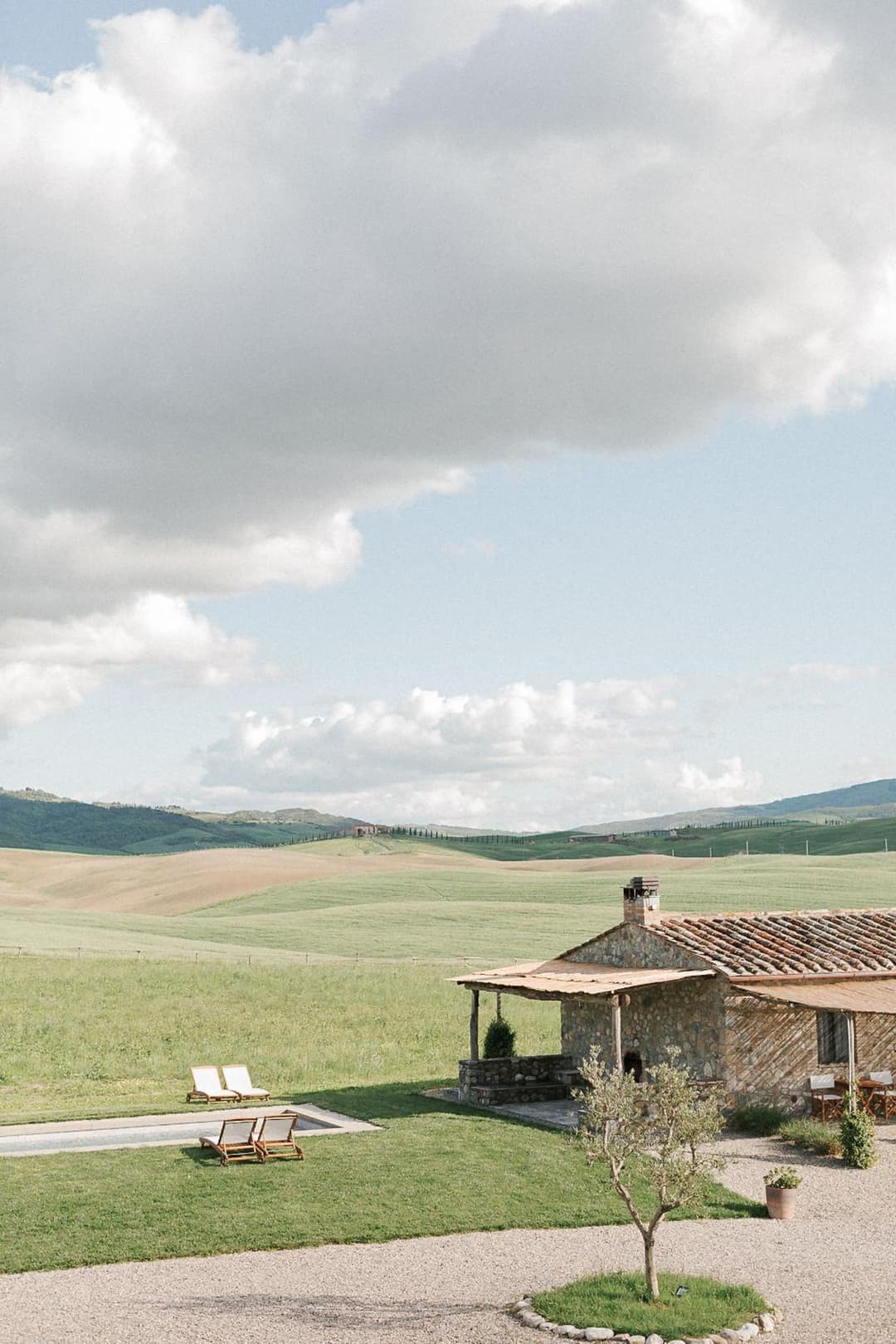 Locanda in Tuscany — photo 1 of 45