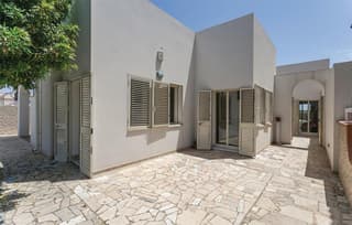 Villa Rosso Corallo
