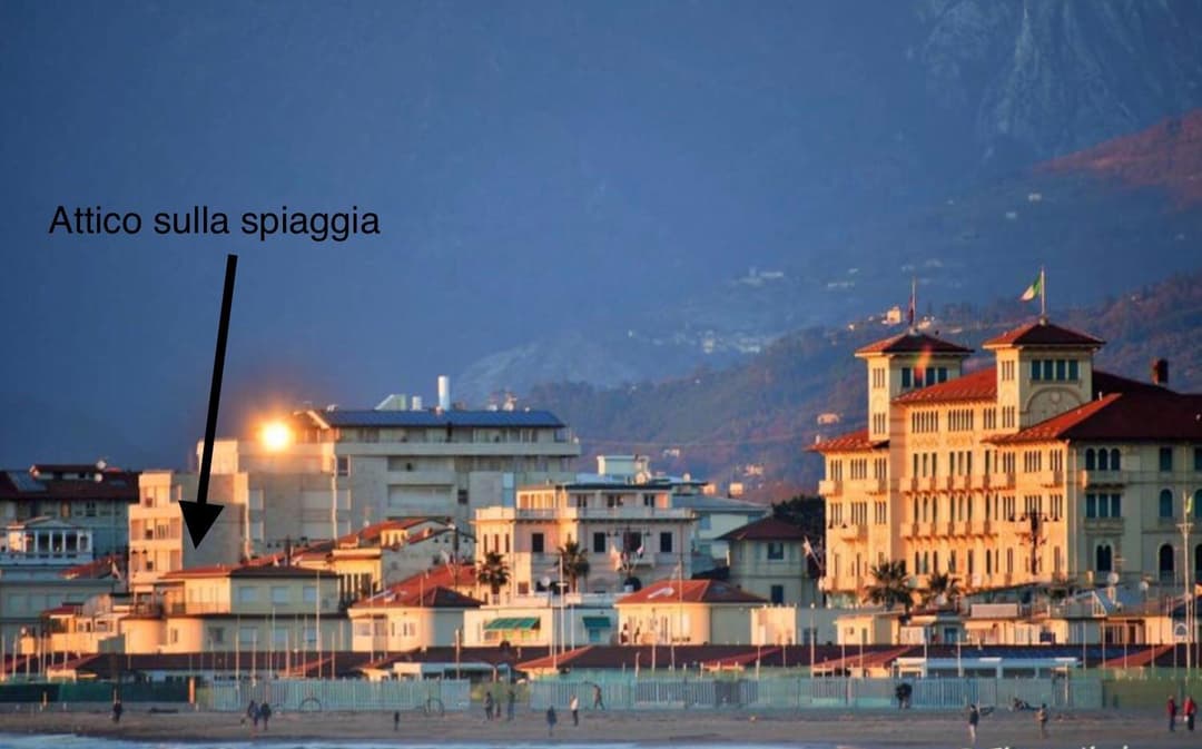 Attico Sulla Spiaggia — photo 1 of 109