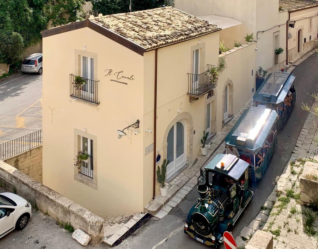 Il Canale Design House — photo 1 of 1