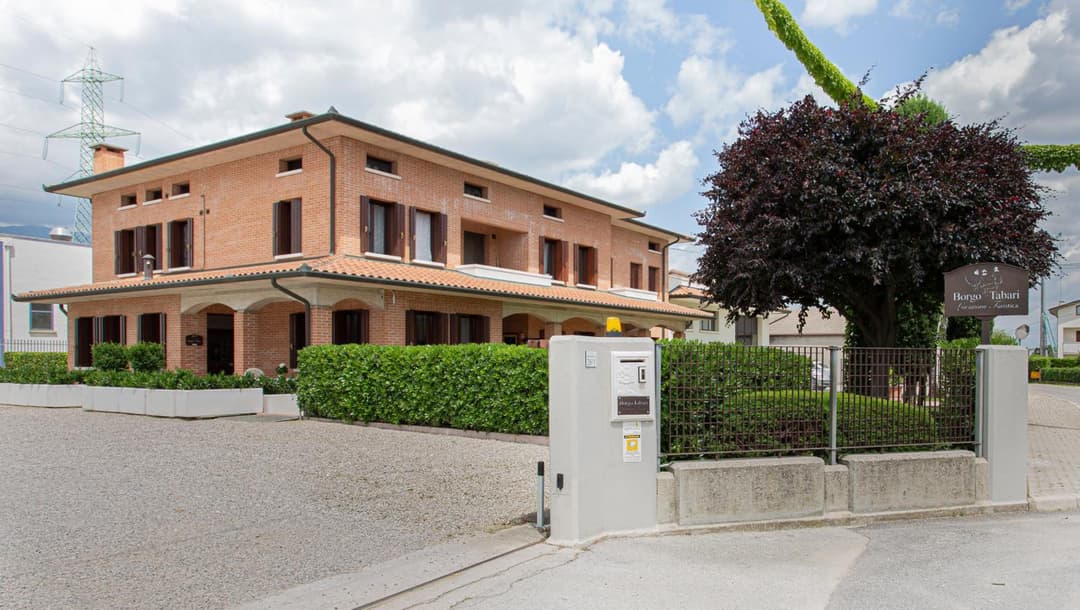 Borgo Tabari Locazione Turistica — photo 1 of 1