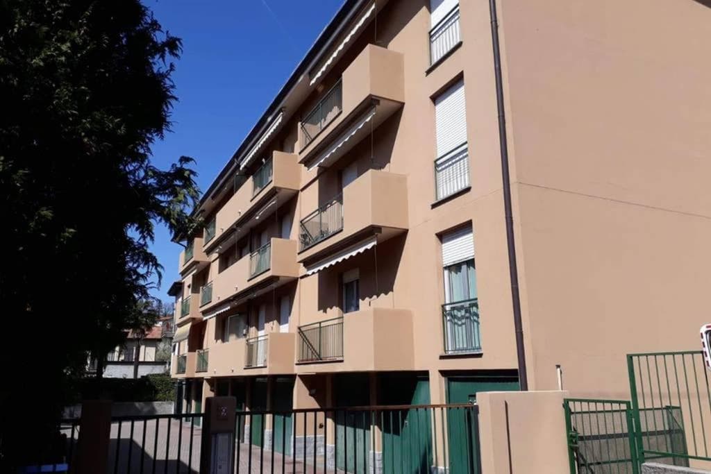 Como Petite Maison — photo 1 of 17