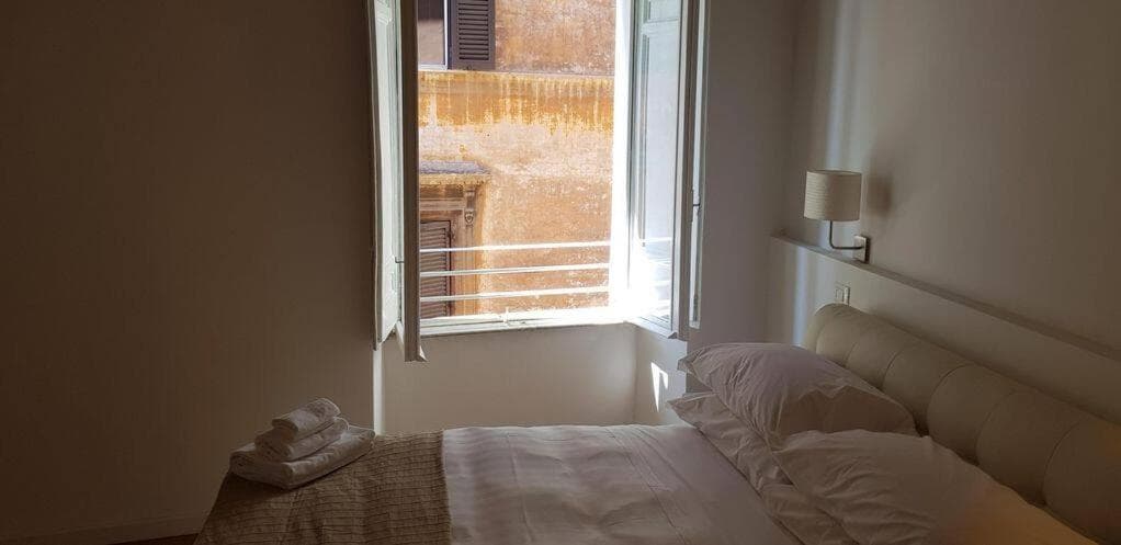 Restored Apartment - Stunning Pantheon View — photo 1 of 1