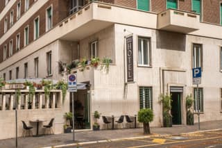 Apollo Boutique Hotel