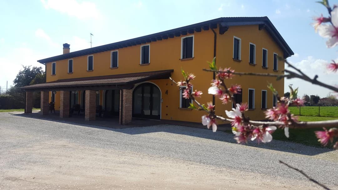 Agriturismo Borgo Borromeo — photo 1 of 23