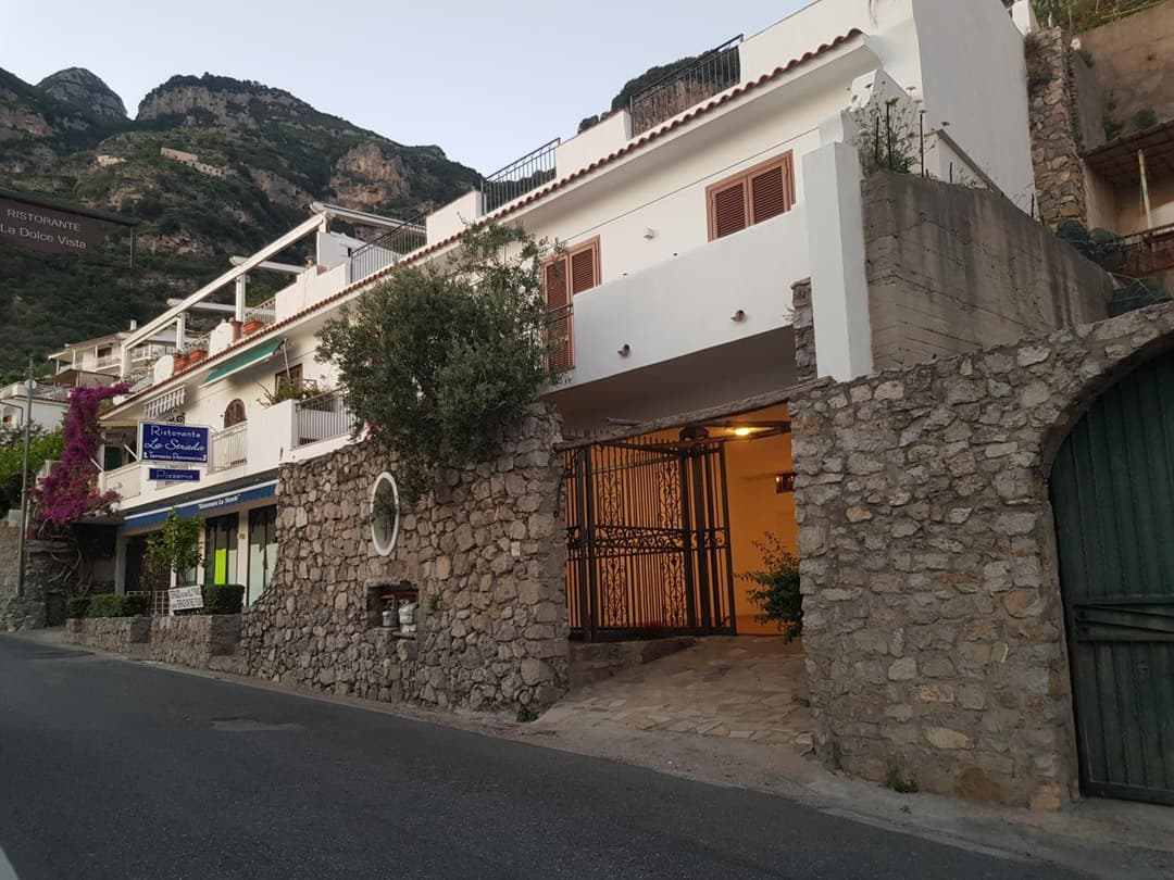 Casa Ella with Private Parking — photo 1 of 1