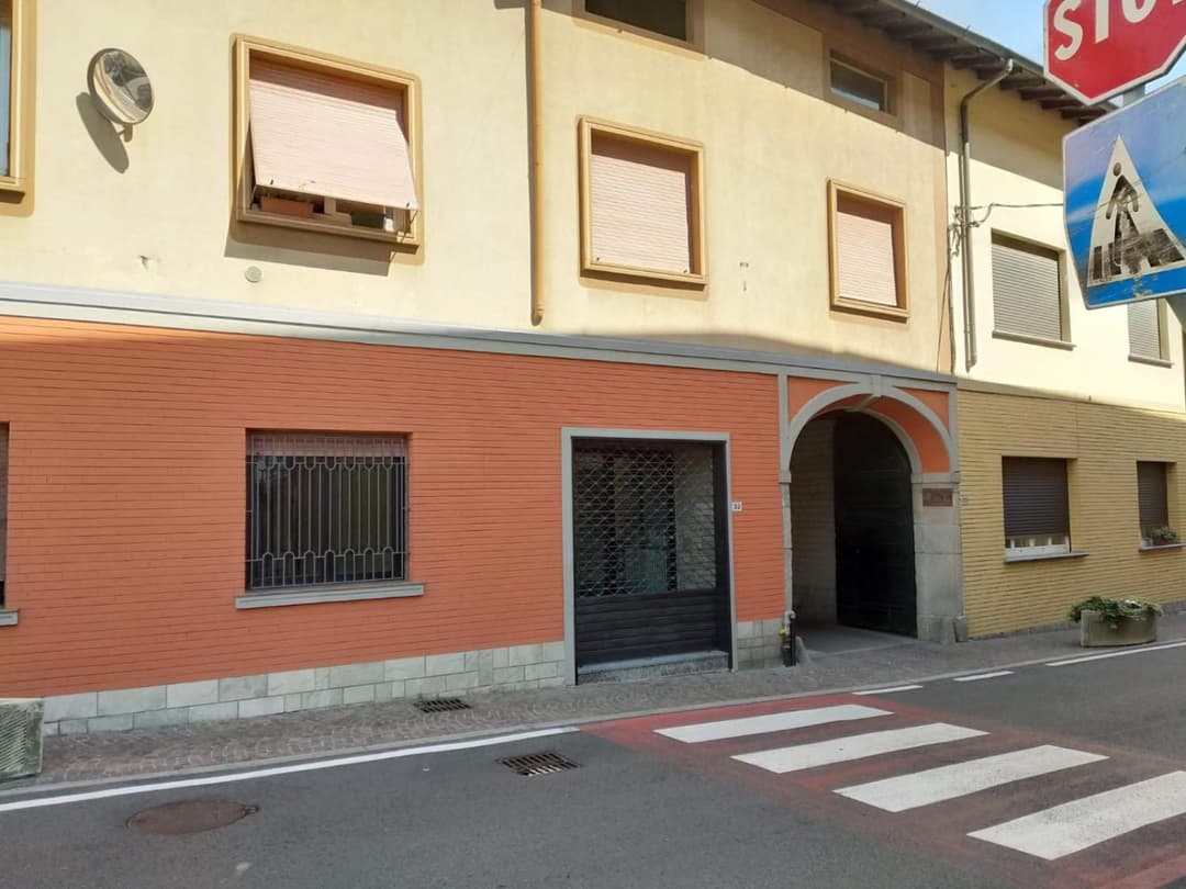 Appartamento tra Como e Milano — photo 1 of 15