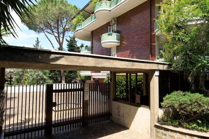 Le case di Andrea Piccolomini San Peter - Terrace Flat — photo 1 of 1