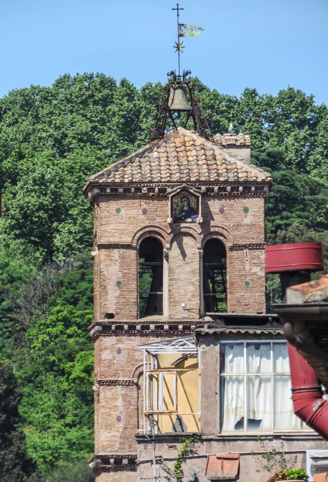 Mattia's penthouse - view over Trastevere roofs — photo 1 of 1