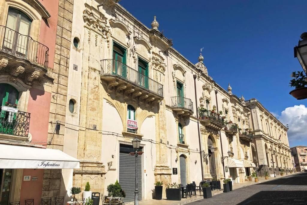 Dammuso dell'Arco — photo 1 of 1